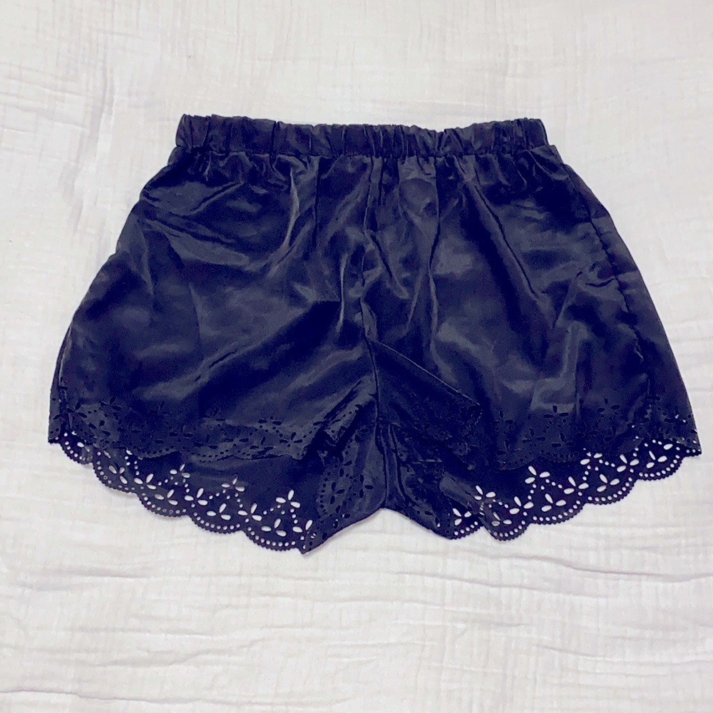 NWOT black shorts
